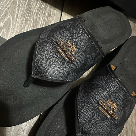 Never use COACH JANICE FLIP FLOPS WEDGE HEEL IN BLACK AND GRAY size:7 A00964 - Picture 3 of 8